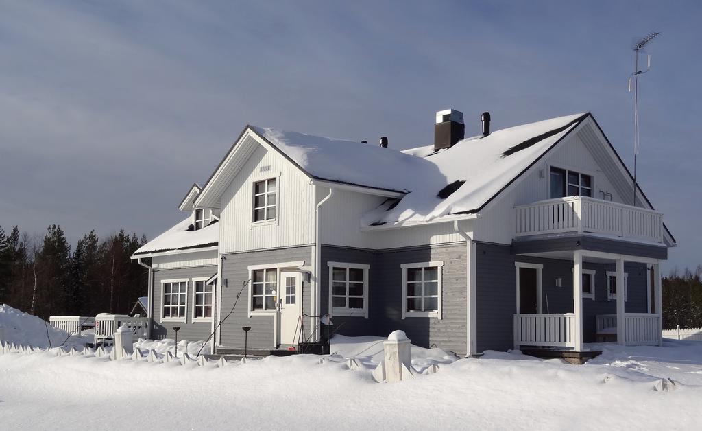 Miekojaervi Villa